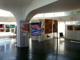 Salle d`exposition pilier central